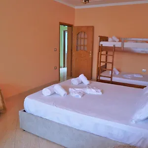 Apartment Rei's, Përmet