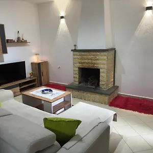 Ferienhaus House, Përmet